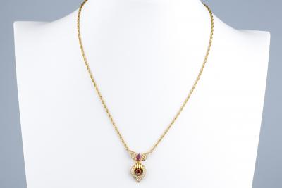 ollier de la marque FRED en Or 18 Carats, Diamants et Rubis 1,78 ct – Pièce d’Exception, Élégance Vintage 2