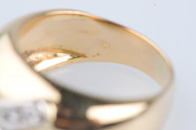 Bague croisée en or jaune 18 carats sertie de diamants 0,88 carats 2