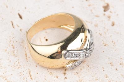 Bague croisée en or jaune 18 carats sertie de diamants 0,88 carats 2
