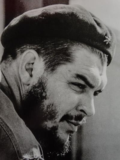 Révolution cubaine - Che Guevara, signé à la main 2