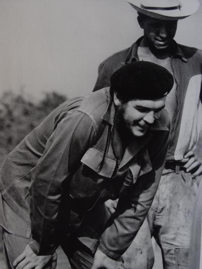 Alberto Korda (1928-2001),Che Guevara, 1960, signé à la main 2