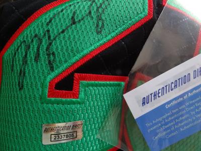 Michael Jordan- Jersey, hand signed 2