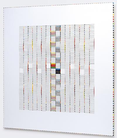 Françoise Luciani . Carré blanc ondulé. collage papiers sur carton plume / plexiglas 2