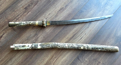Japon - Période Meiji - Katana et son couteau - Monture en os - 1900 2