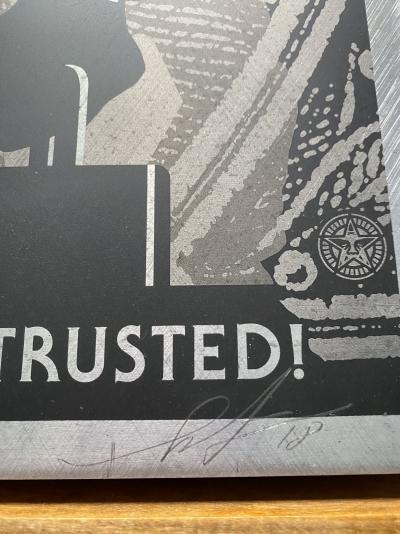 Shepard Fairey (Obey) - Wall Street Public Enemy - Sérigraphie sur plaque d’aluminium 2