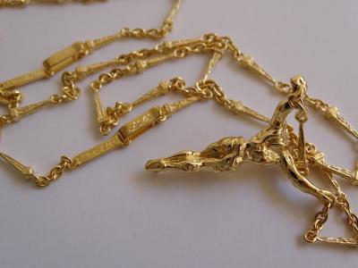 Salvador DALI (after) - Christ of Saint John of the Cross - Necklace and bracelet 2