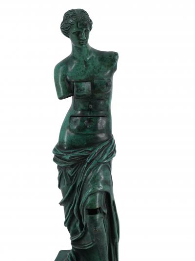 Salvador Dali - Vénus aux tiroirs - Signée dans le bronze 2