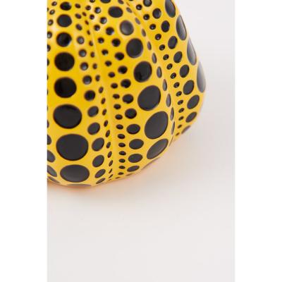 Yayoi KUSAMA - Mini Pumpkin (Yellow/Black) - Résine peinte à la main 2