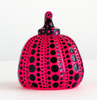 Yayoi KUSAMA - 3 Mini Pumpkin (Yellow / Red / Pink) - Résine peinte à la main 2