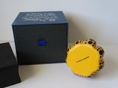 Yayoi KUSAMA - Mini Pumpkin (Yellow/Black) - Résine peinte à la main 2