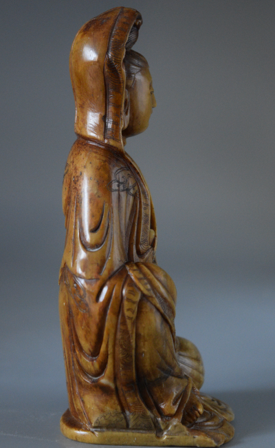Guanyin en position assise 2