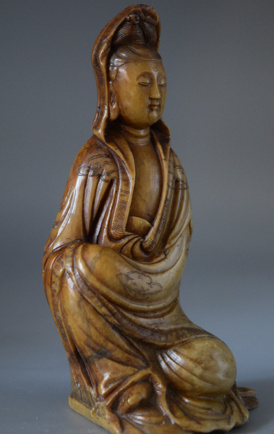 Guanyin en position assise 2