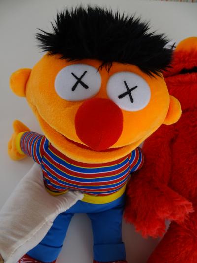 KAWS- Sesame Street 2018  Ernie et Elmo 2
