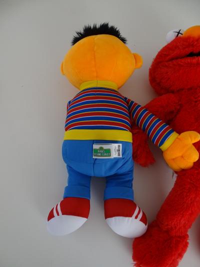KAWS- Sesame Street 2018  Ernie et Elmo 2