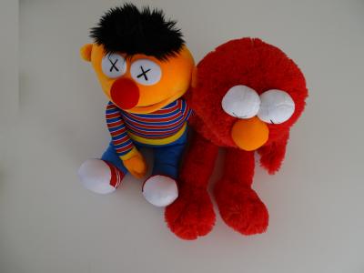 KAWS- Sesame Street 2018  Ernie et Elmo 2