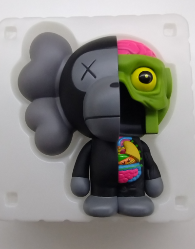 KAWS - KAWS BAPE figurine en vinyle Baby Milo disséquée Black 2011 2