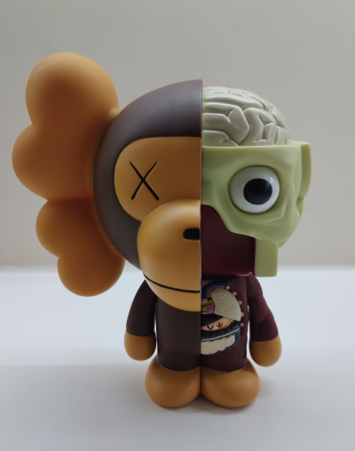 KAWS - KAWS BAPE figurine en vinyle Baby Milo disséquée marron 2011 2