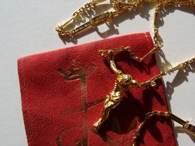 Salvador DALI (d’après) - Christ de Saint Jean de la Croix - Collier et bracelet 2