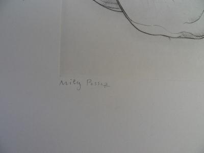 Mily POSSOZ: The little boy is getting dressed - Original signed engraving 2