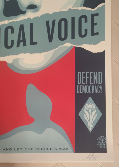 Shepard FAIREY (Obey) - Political Voice 2024  - Impression offset signée au crayon 2