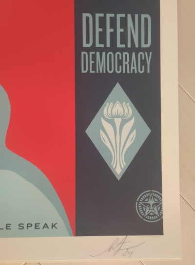 Shepard FAIREY (Obey) - Political Voice 2024  - Impression offset signée au crayon 2