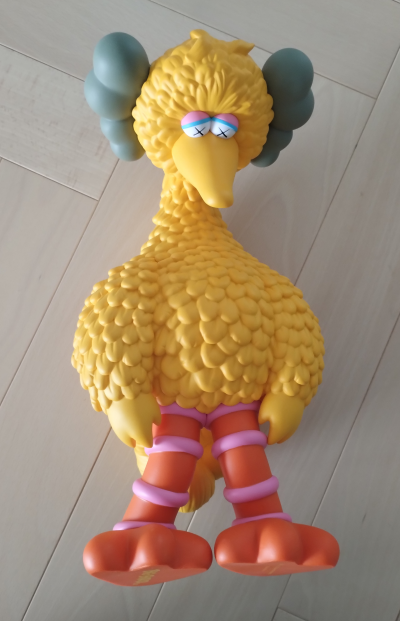 KAWS - Kaws & Sesame Street Big Bird Kaws 2025 - Sculpture en résine 2