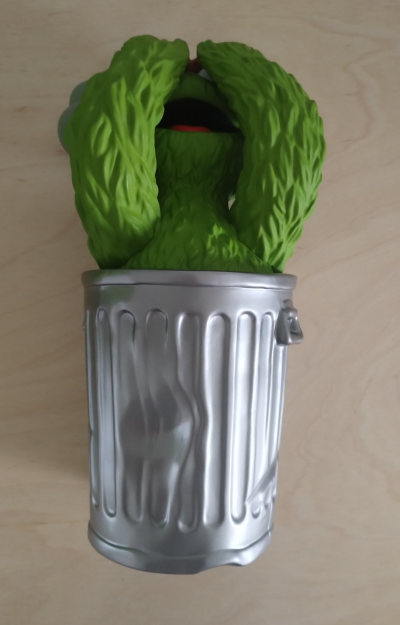 KAWS - Kaws & Sesame Street Elmo Kaws 2025 - Sculpture en résine 2