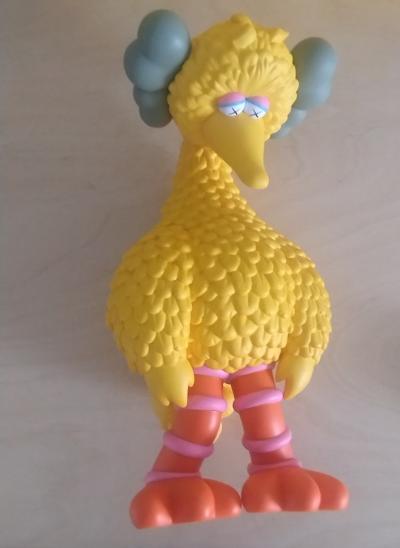 KAWS - Kaws & Sesame Street Big Bird Kaws 2025 - Sculpture en résine 2