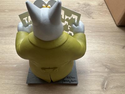 Philippe Geluck - Le Chat au Journal - Sculpture en résine, signée et numérotée 2