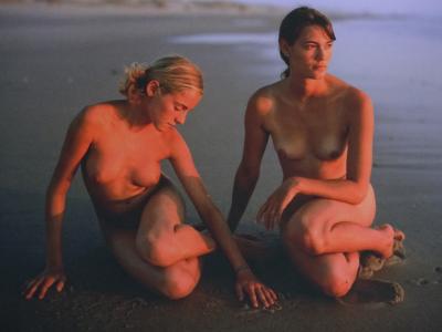 Jock  STURGES - Adele et Fanny , Montalivet , France 2008  - Photography hand signed and numbered 2