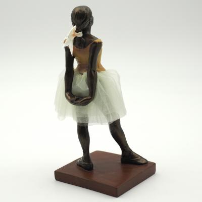 Edgar Degas (d’après) - Petite danseuse - Sculpture 2