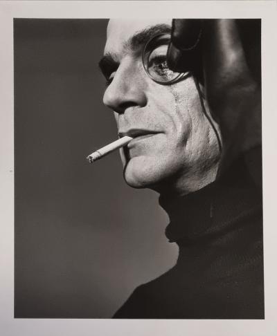 Michel Comte, Jeremy Irons à la cigarette, tirage argentique rare, 1990 2