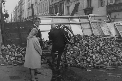 AP - Barricade Mai 68 - Tirage argentique 2