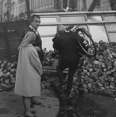 AP - Barricade Mai 68 - Tirage argentique 2