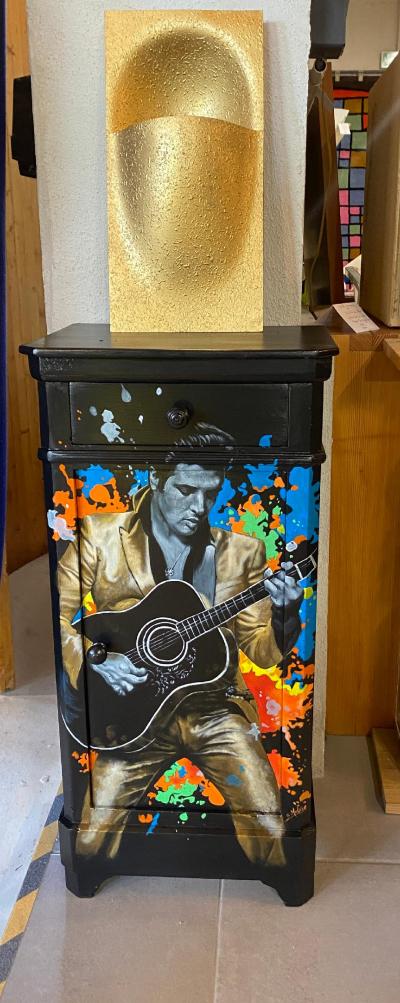 Sandra Melin . chevet Elvis. acrylique sur pin 2