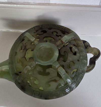 Chine - XXème - Coupe couverte - Brûle parfum en jade - 2