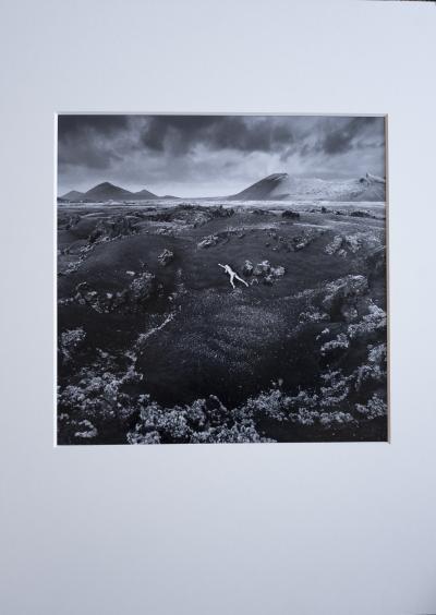 Jean Loup SIEFF - La naissance d’Eve, Lanzarote, 1996 - Tirage argentique 2