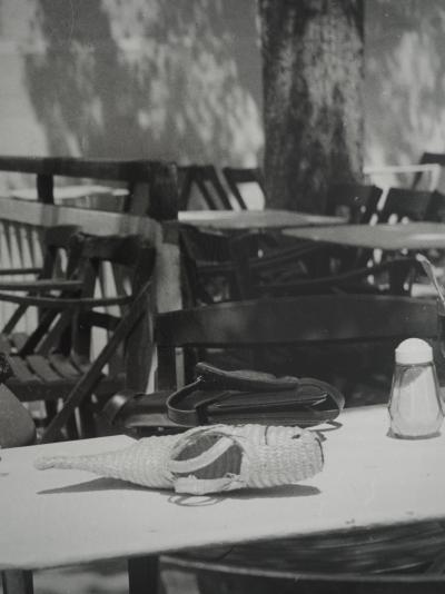 Dora Maar: An afternoon between mother and daughter, Original photograph 2