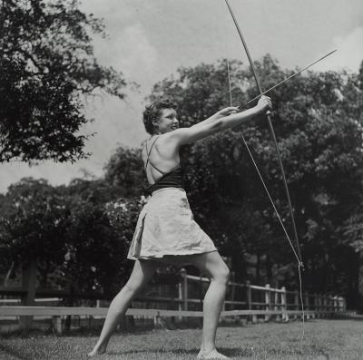 Dora MAAR : Epreuve de tir à l’arc, Photographie originale 2