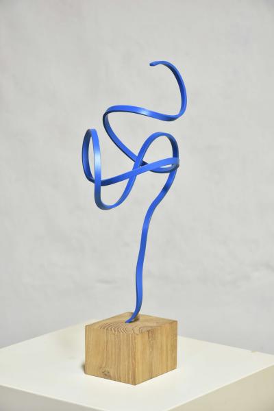 Bouillault - Serpentant - bleu - sculpture en Acier 2