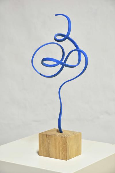 Bouillault - Serpentant - bleu - sculpture en Acier 2