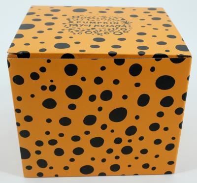 Yayoi Kusama – Dots Obsession (Kürbisrot) – Signierte Skulptur 2