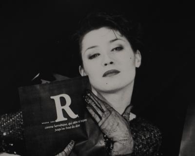 Irina IONESCO : Femme aux mains gantées, Tirage argentique original 2