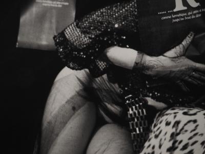 Irina IONESCO : Femme aux mains gantées, Tirage argentique original 2
