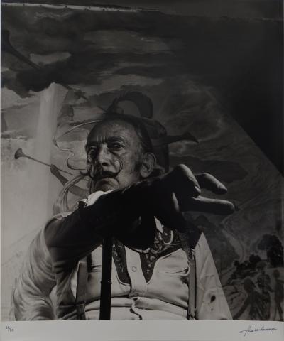 Marc LACROIX : Dali devant une toile, Photographie originale signée 2