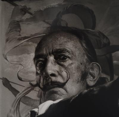Marc LACROIX : Dali devant une toile, Photographie originale signée 2