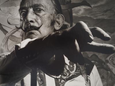 Marc LACROIX : Dali devant une toile, Photographie originale signée 2
