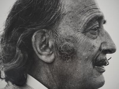 Marc LACROIX : Dali fixant l’Horizon, Photographie originale signée 2