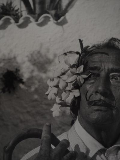 Marc LACROIX : Dali aux fleurs blanches, Photographie originale signée 2
