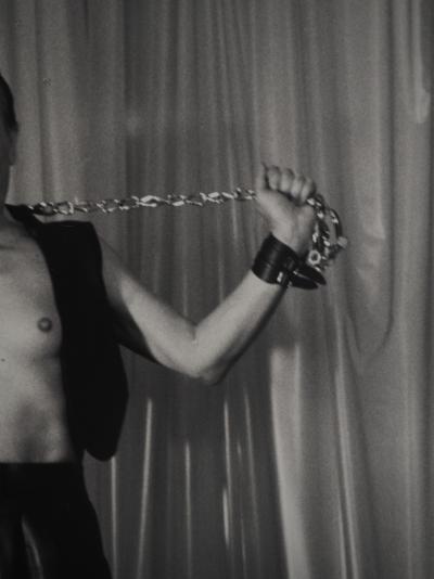 Irina IONESCO : Portrait aux chaînes, Tirage argentique original 2